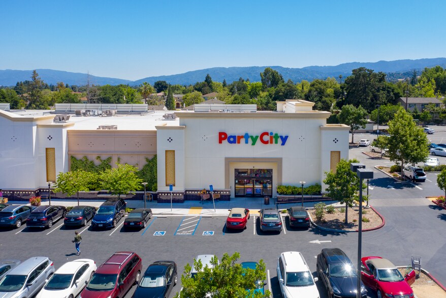 More Photos Of 20568-20830 Stevens Creek Blvd, Cupertino General Retail For Sale