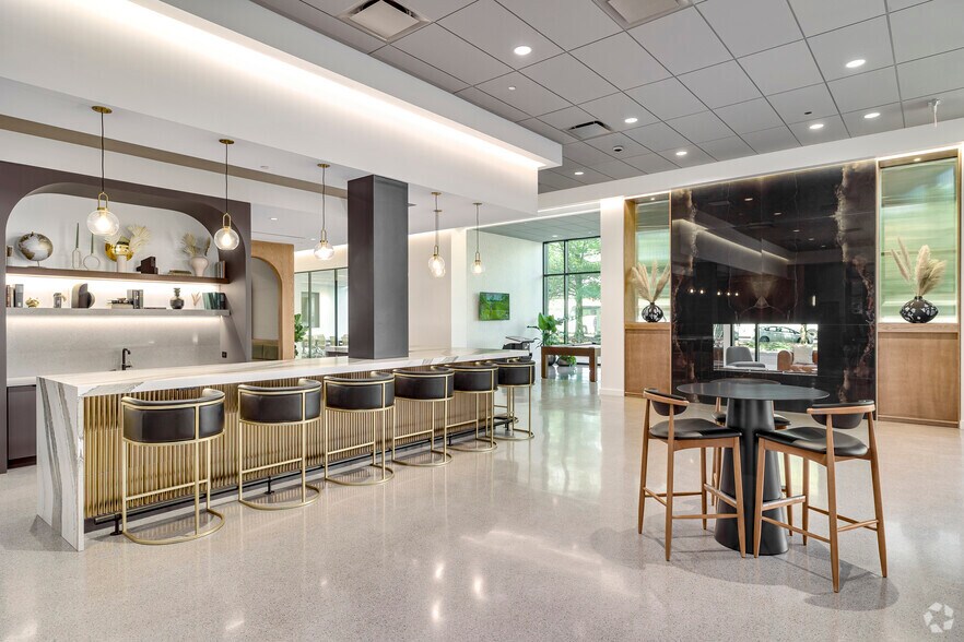 More Photos Of 1751 Pinnacle Dr, McLean Office For Lease