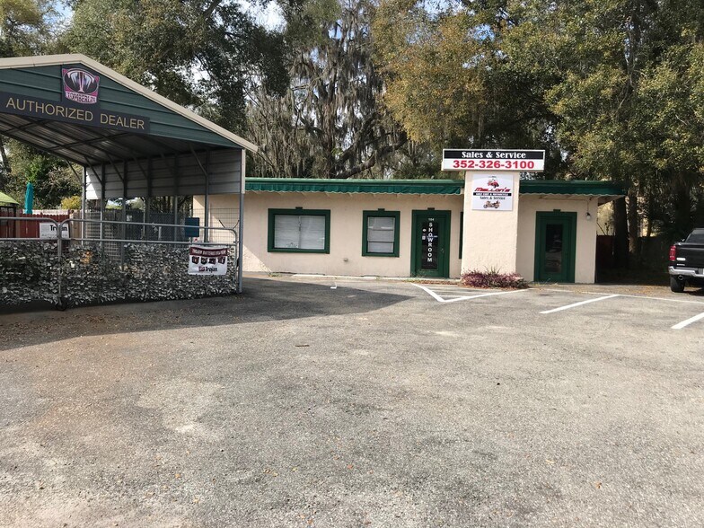 More Photos Of 100 N Dixie Ave, Fruitland Park Storefront Retail Office For Sale