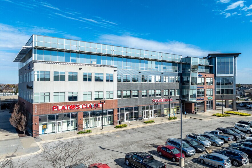 More Photos Of 5550 Wild Rose Ln, West Des Moines Coworking Space