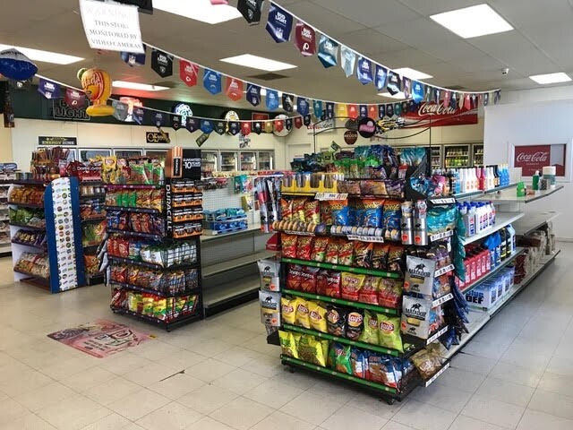 More Photos Of 16898 Sportsman St, Adelanto Service Station For Sale