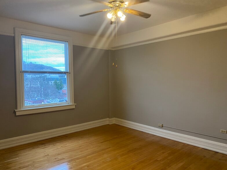 More Photos Of 306 W Main St, Frankfort Coworking Space