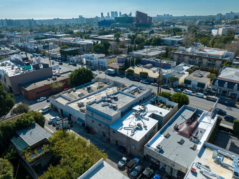More Photos Of 908-910 N La Cienega Blvd, Los Angeles Storefront Retail Office For Sale