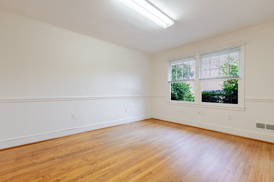 More Photos Of 110 Springs St, Fort Mill Office For Lease