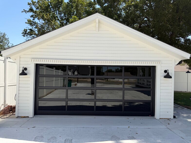 More Photos Of 1016 E California St, Gainesville Medical For Lease