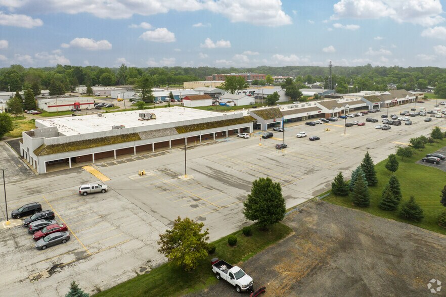 More Photos Of 5834 Monroe St, Sylvania Storefront For Sale