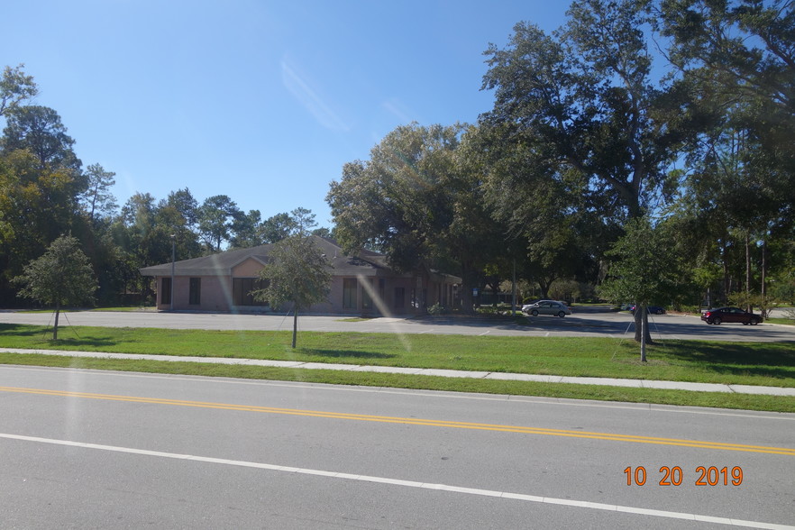 More Photos Of 502 Wells Rd, Orange Park General Retail For Sale