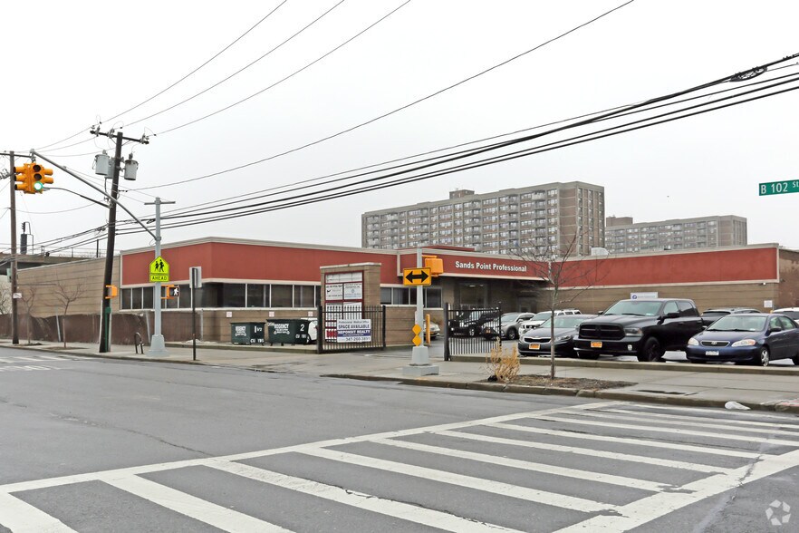 Primary Photo Of 230 Beach 102nd St, Rockaway Park Medical For Lease