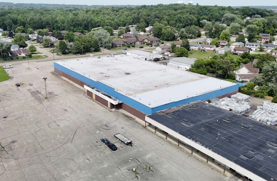 More Photos Of 4680 Caprice Dr, Middletown Industrial For Lease