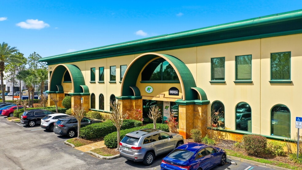 More Photos Of 6881 Kingspointe Pky, Orlando Flex For Sale