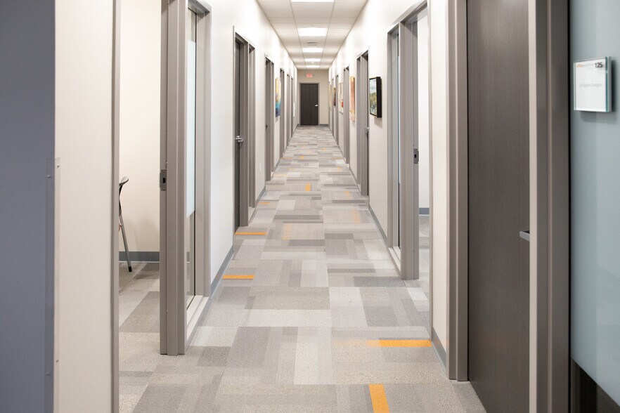 More Photos Of 1120 Depot Ln SE, Cedar Rapids Coworking Space