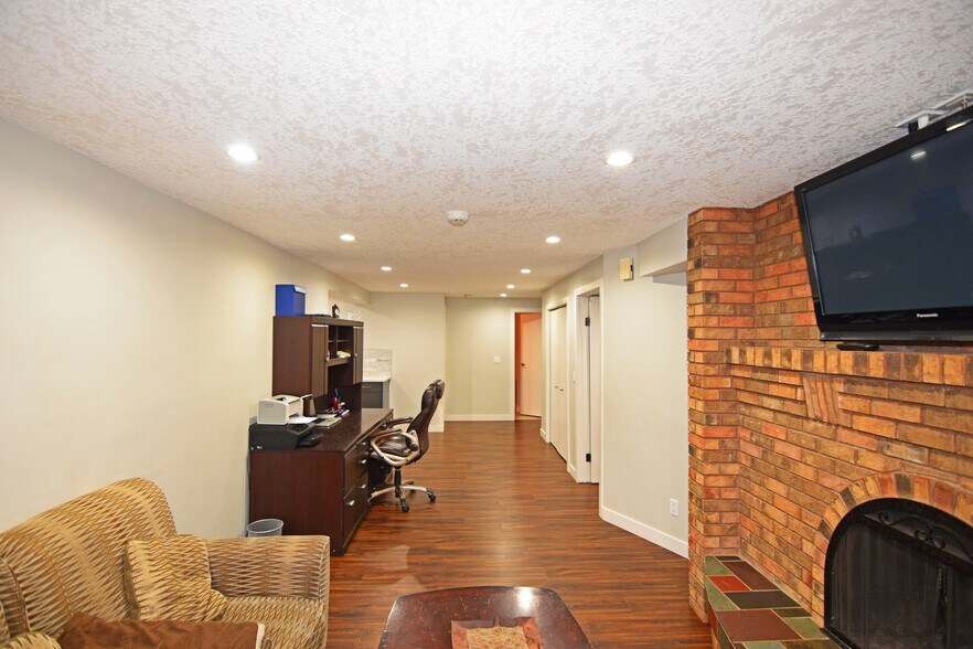 More Photos Of 9657 68A St NW, Edmonton Multifamily For Sale