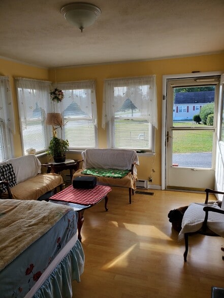More Photos Of 12374 S DuPont Hwy, Felton Hotel For Sale