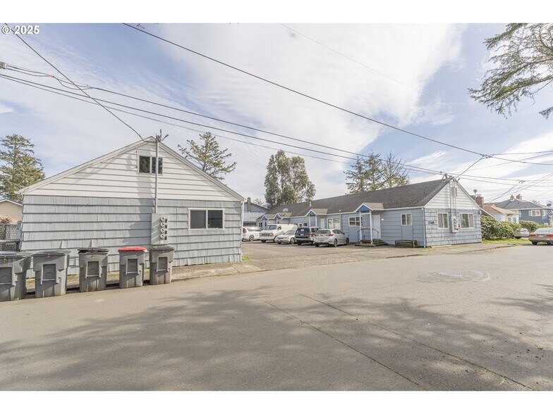 More Photos Of 2149 S Franklin St, Seaside Apartments For Sale