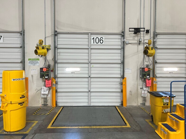 More Photos Of 4601 Newcastle Rd, Stockton Distribution For Lease