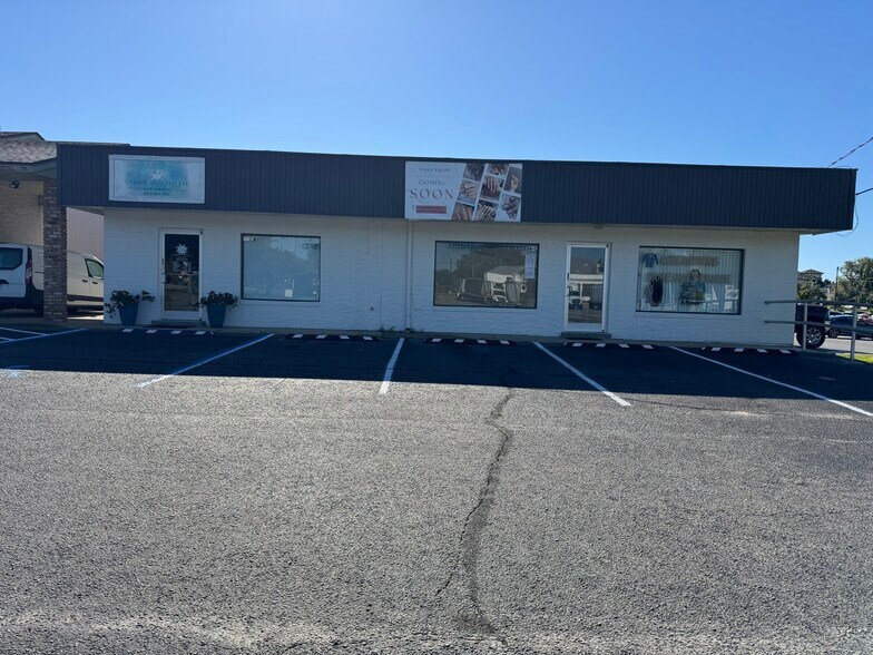 Primary Photo Of 114-116 Benning Dr, Destin Storefront For Sale