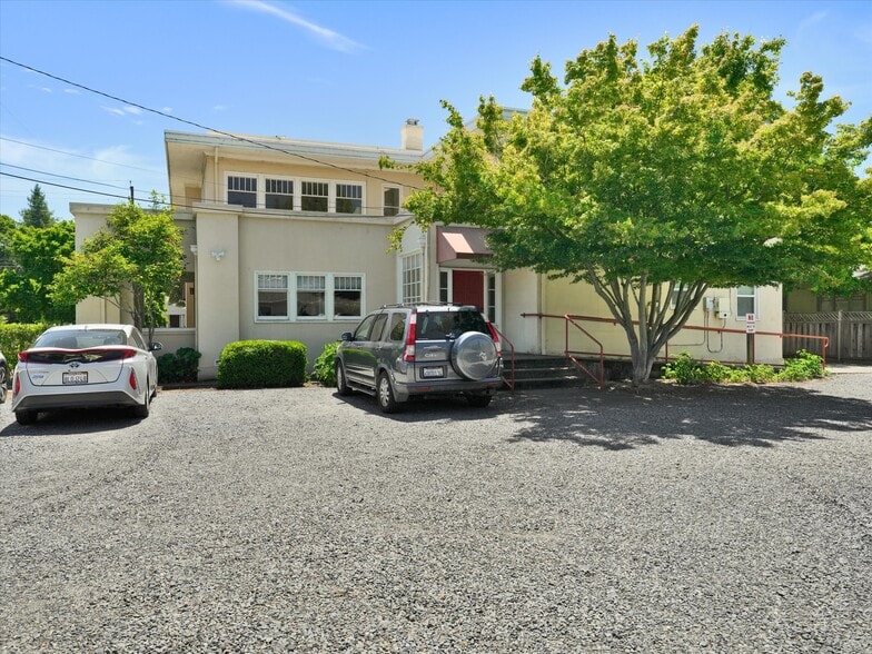 More Photos Of 825 College Ave, Santa Rosa Medical For Sale