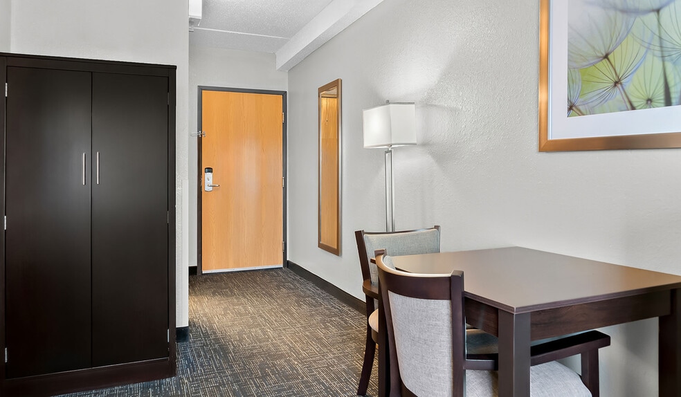 More Photos Of 6075 Hill 23 Dr, Flint Hotel For Sale