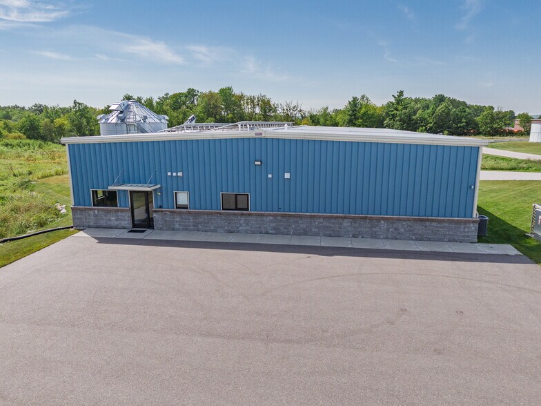 More Photos Of 605 Greenway Ct, Reedsburg Industrial For Sale
