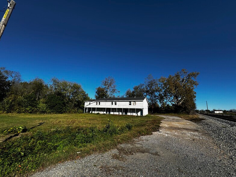 More Photos Of 1201 Tremont St, Selma Apartments For Sale