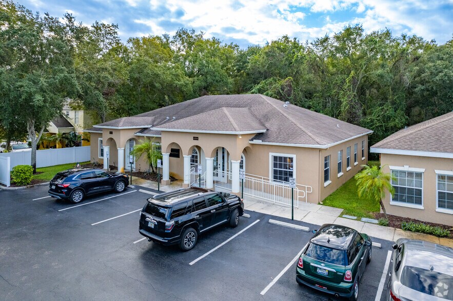 More Photos Of 4202-4204 W Linebaugh Ave, Tampa Medical For Lease