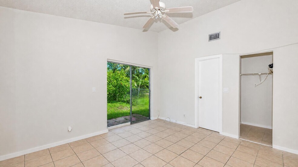 More Photos Of 11281 NW 39th St, Coral Springs Multifamily For Sale