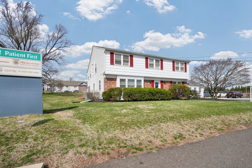 More Photos Of 1425 S Collegeville Rd, Collegeville General Retail For Lease