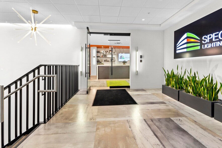 More Photos Of 101 E Carmel Dr, Carmel Office For Lease