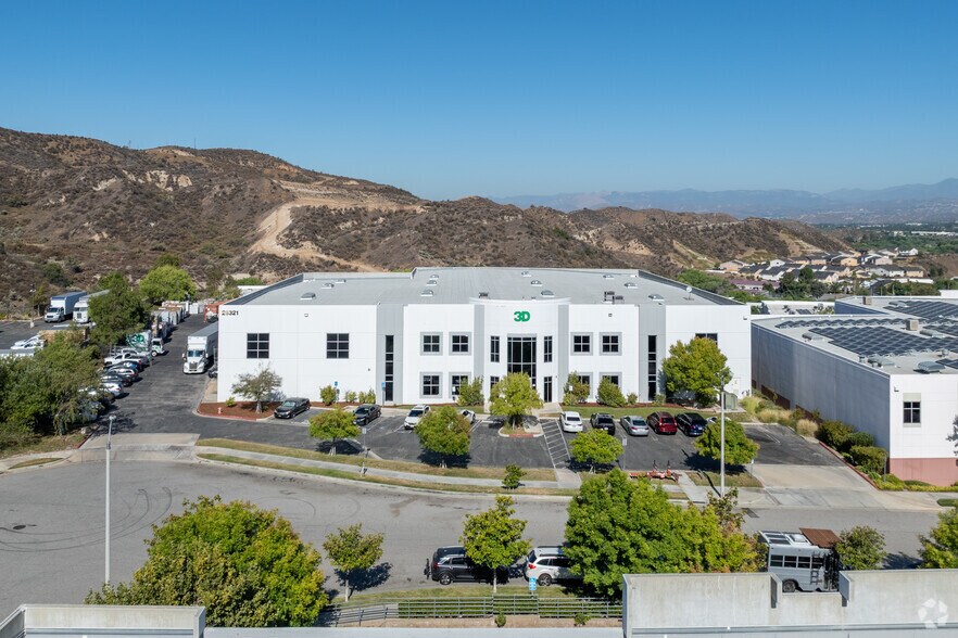 More Photos Of 26321 Ferry Ct, Santa Clarita Warehouse For Lease