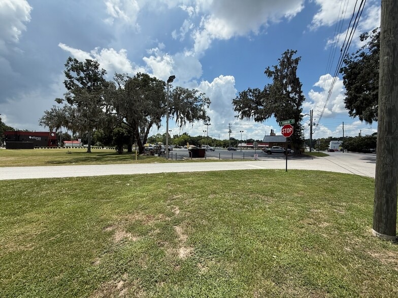 More Photos Of 6041 SE Abshier Blvd, Belleview Office For Sale