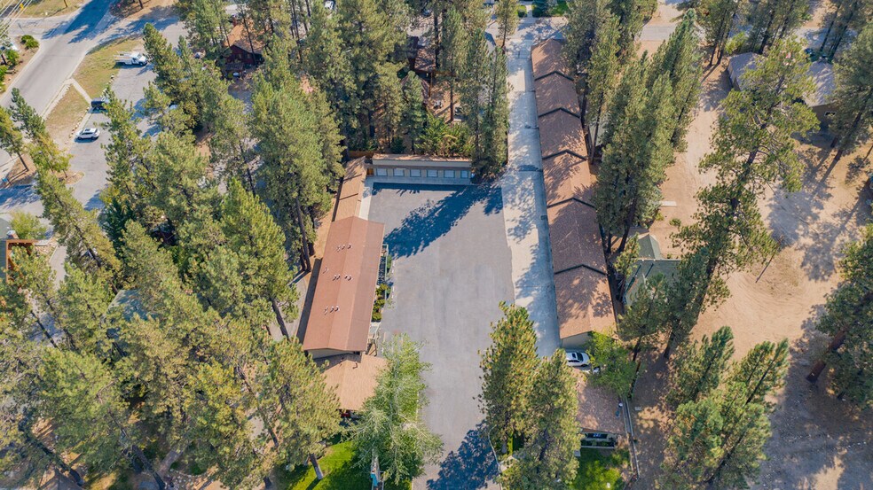 More Photos Of 41659 Big Bear Blvd, Big Bear Lake Office Residential For Lease