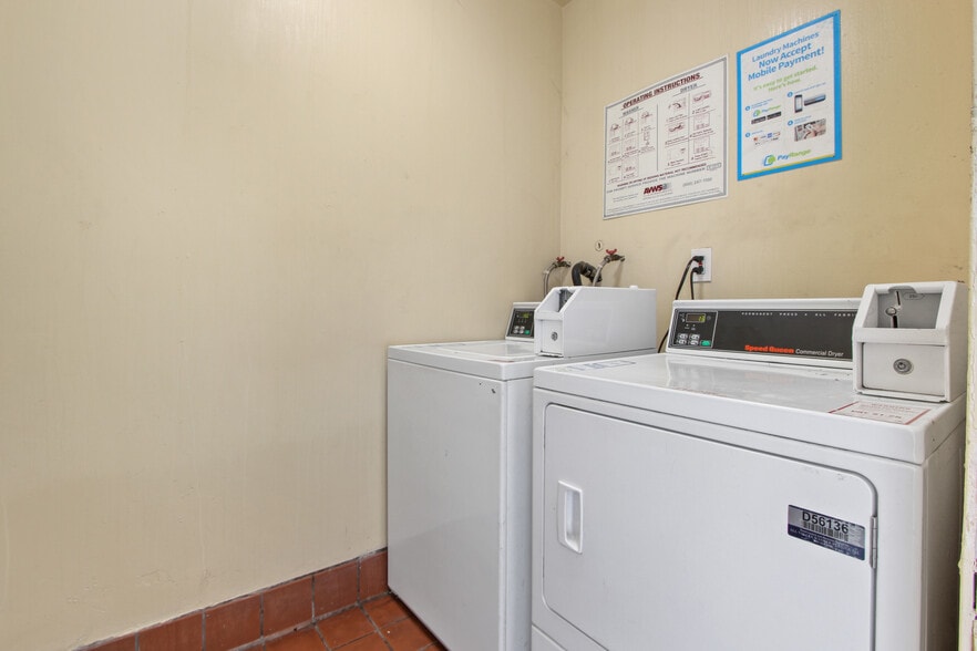 More Photos Of 16925 Prairie Ave, Torrance Apartments For Sale