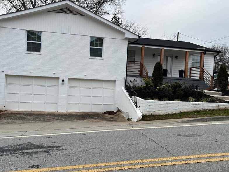 More Photos Of 3165 Washington St, Covington Office Residential For Sale