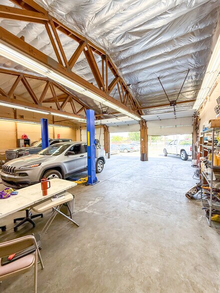 More Photos Of 1514 S 18th St, Yakima Auto Dealership For Sale