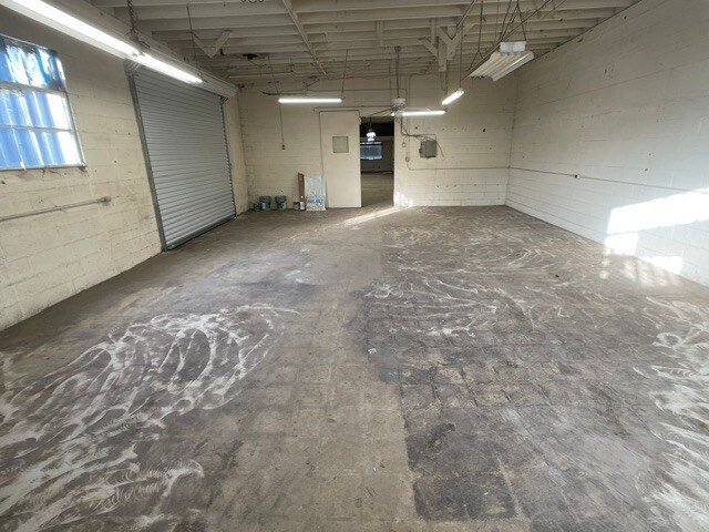 More Photos Of 8913 National Blvd, Los Angeles Manufacturing For Lease