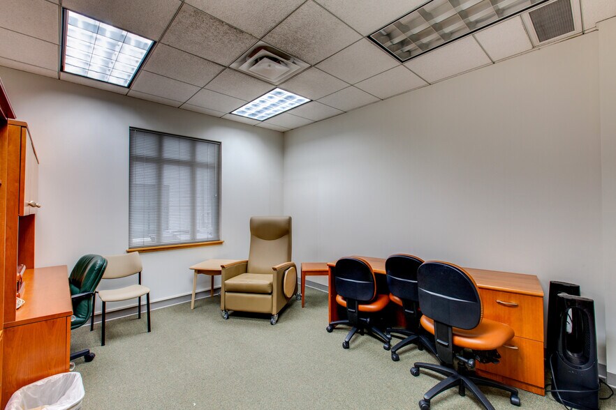 More Photos Of 5878 S Rapp St, Littleton Office For Sale