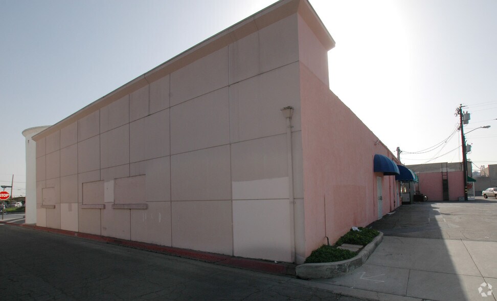 More Photos Of 201-215 S Garfield Ave, Monterey Park Storefront For Lease