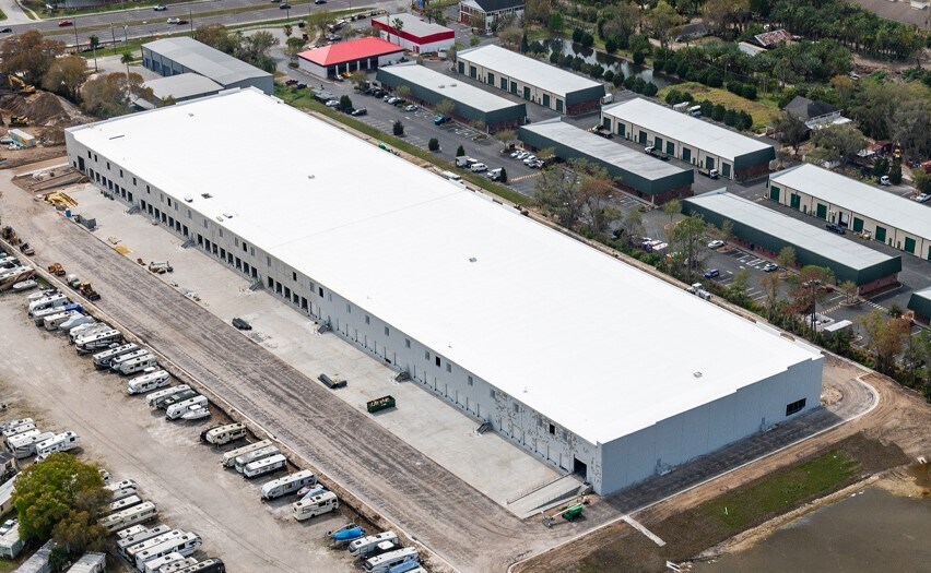 More Photos Of 13209 Memorial Hwy, Tampa Distribution For Lease