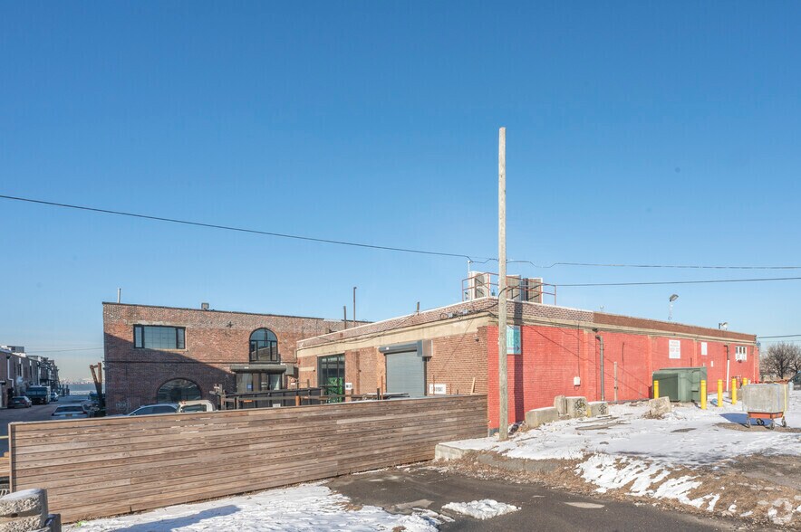 More Photos Of 185 Van Dyke St, Brooklyn Warehouse For Lease
