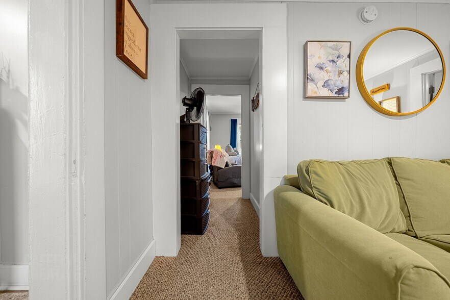 More Photos Of 15 South St, Freeport Apartments For Sale