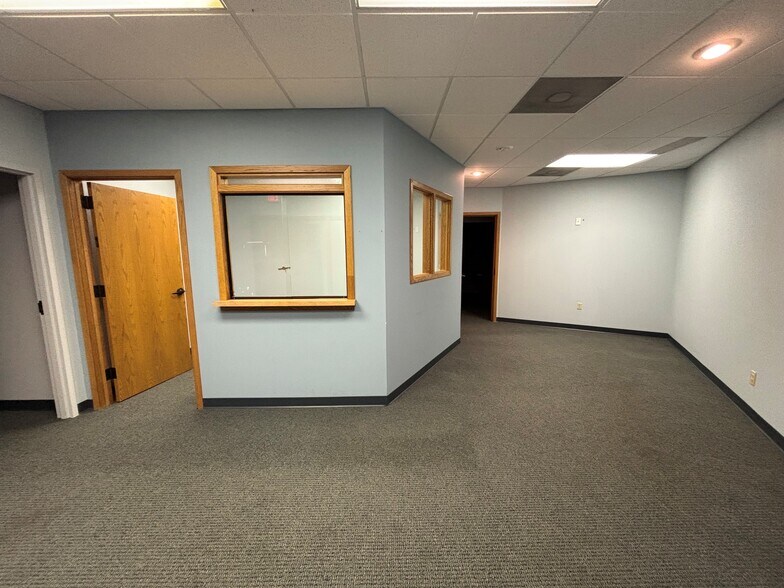 More Photos Of 2500 Niles Rd, Saint Joseph Medical For Lease