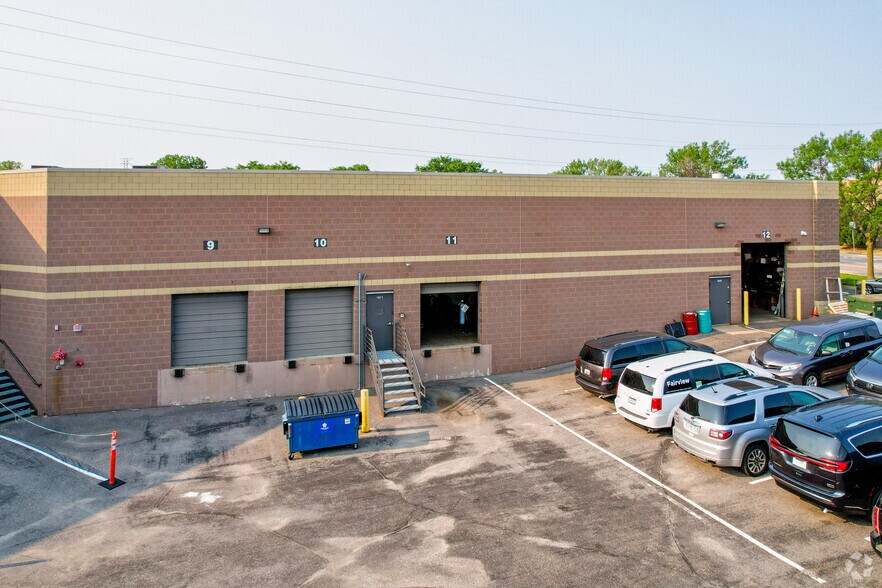 More Photos Of 1885-1915 W County Road C, Roseville Light Distribution For Lease