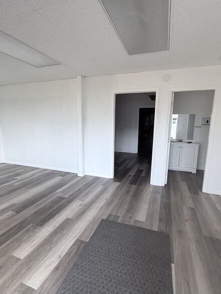 More Photos Of 1105 W Tharpe St, Tallahassee Freestanding For Lease