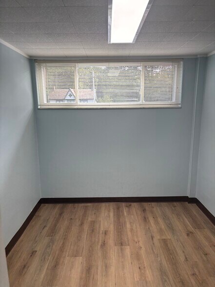 More Photos Of 2901 Mt Royal Blvd, Glenshaw Office For Lease