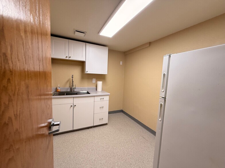 More Photos Of 2900 Mendocino Ave, Santa Rosa Office For Sale