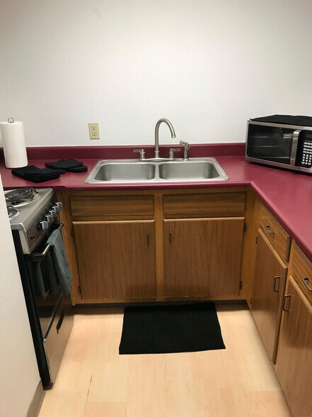 More Photos Of 322 S Main St, Lamar Apartments For Sale