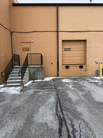 More Photos Of 4125 Independence Dr, Schnecksville Flex For Lease