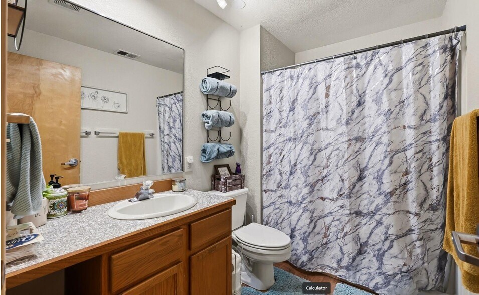 More Photos Of 135 McGhee Rd, Kootenai Flex For Sale