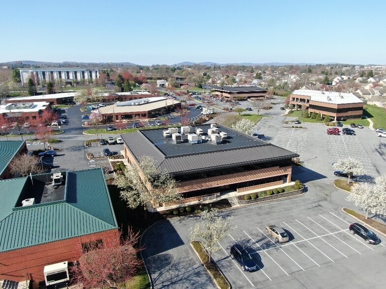 More Photos Of 925 Berkshire Blvd, Wyomissing Office For Lease