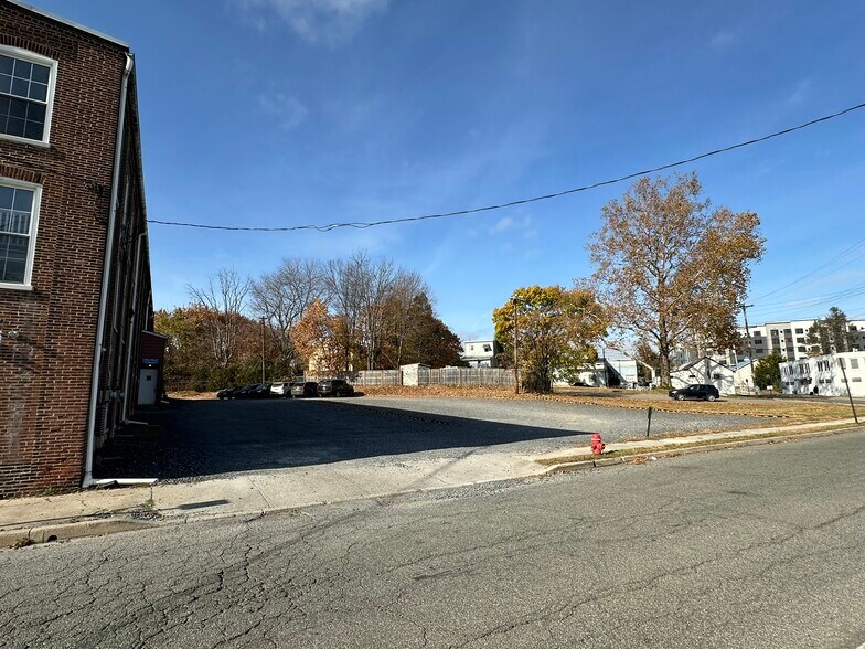 More Photos Of 710 Wheatland St, Phoenixville Office For Lease